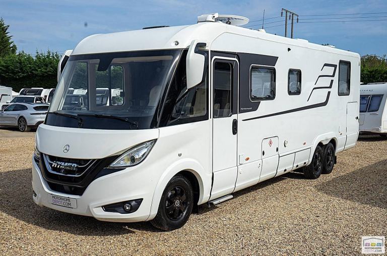 Hymer Master Line BML-I 890 Auto 4 Berth Luxury A Class with 5 belts, Island Bed