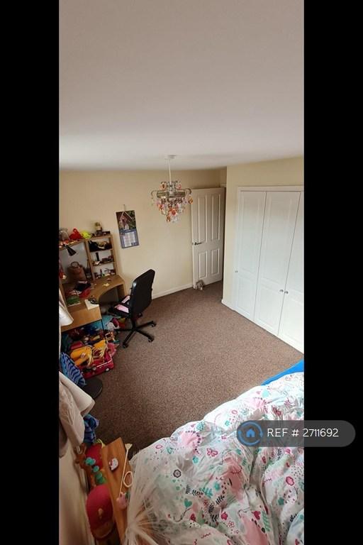 3 bedroom house in Cardinal Drive, Gloucester, GL4 (3 bed) (#2711692)