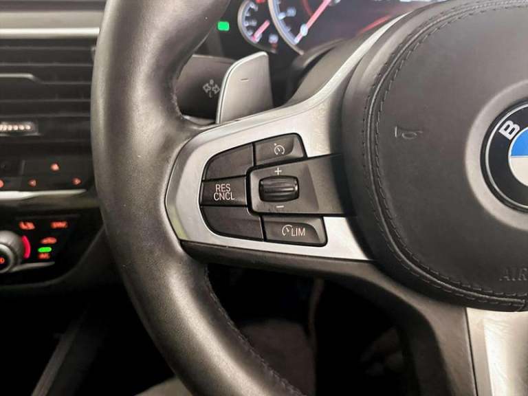 2017 BMW 5 Series 2.0 530e 9.2kWh M Sport Saloon 4dr Petrol Plug-in Hybrid Auto Euro 6 (s/s)  Sal...