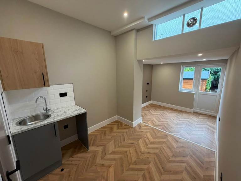 BENEFITS ACCEPTED - Studio Flat Available in Holloway Islington N7