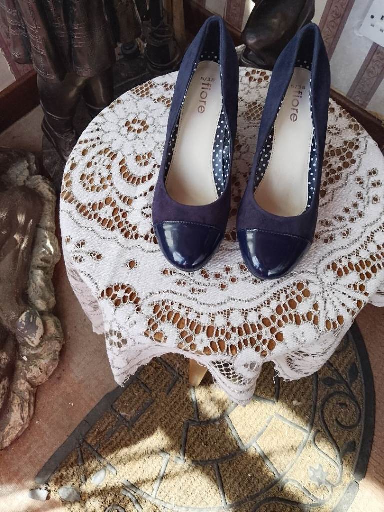 Brand New Ladies Swead and Paton Wedge Heel Shoes 