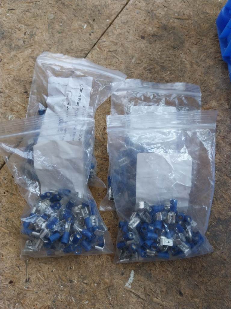 6.3mm blue piggy back terminals 4 packs