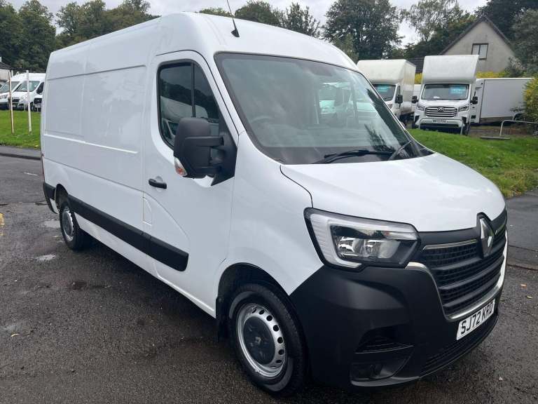 2022 Renault Master MM35dCi 135 Business Medium Roof Van PANEL VAN DIESEL Manual