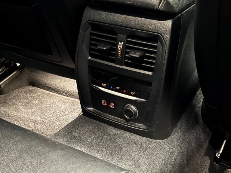 2019 BMW 3 Series 3.0 M340i Saloon 4dr Petrol Auto xDrive Euro 6 (s/s) (374 ps) Saloon Petrol Aut...