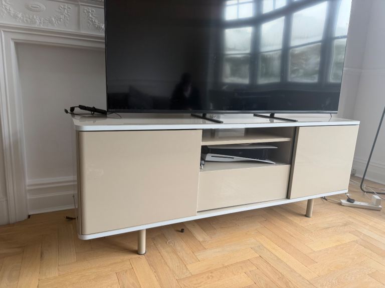 Modern TV Unit / Media Cabinet – Beige Gloss & White