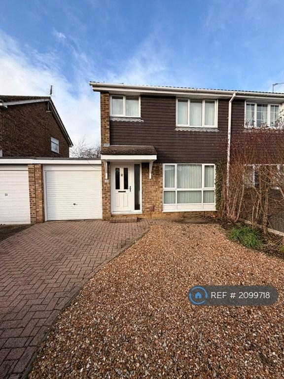 3 bedroom house in Keats Close, Newport Pagnell, MK16 (3 bed) (#2099718)