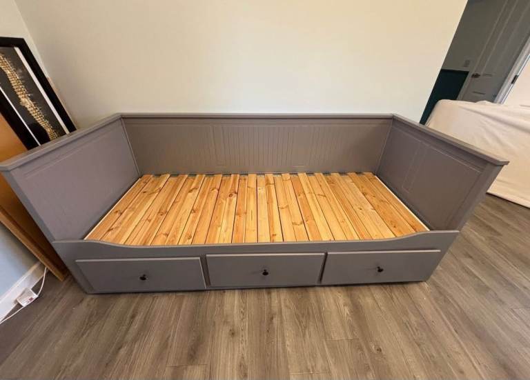 Ikea Hemnes Daybed in grey :) 
