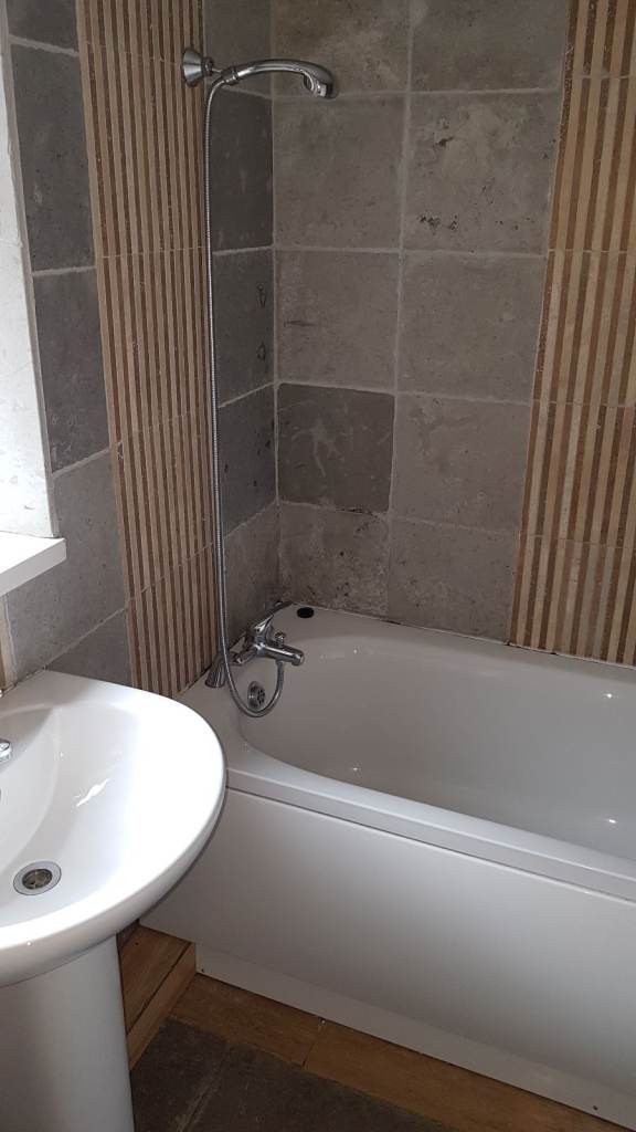 3 Bedroom Semi detached house TO LET