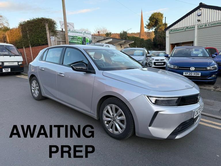 2022 Vauxhall Astra 1.5 Turbo D Design 5dr HATCHBACK DIESEL Manual