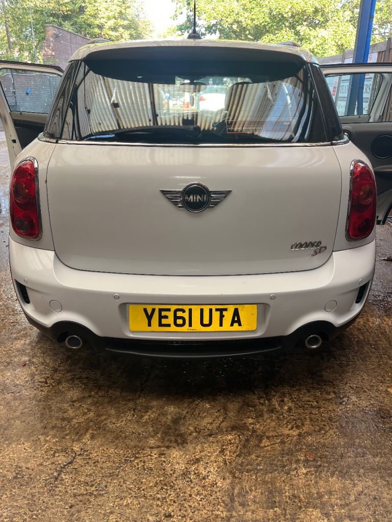 Mini, COUNTRYMAN, Hatchback, 2011, Manual, 1995 (cc), 5 doors