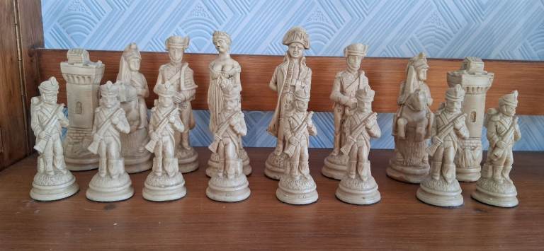 Napoleon chess set