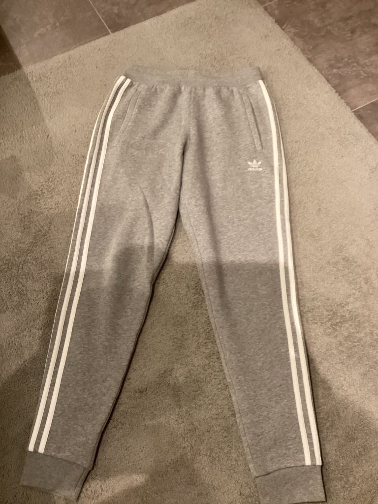 image for Men’s Adidas Light Grey Fleece Lined tracksuit bottoms. As New. Size Medium Tall