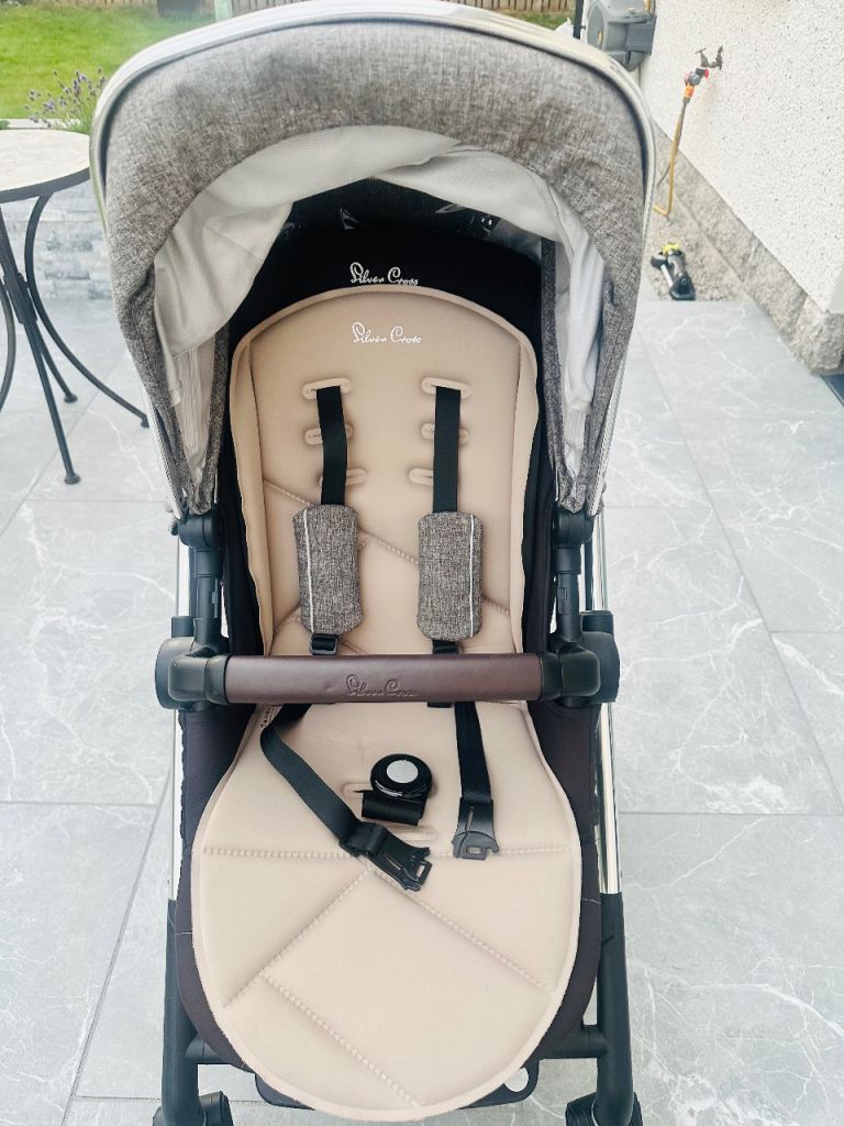 Excellent condition- Silver Cross Pioneer Exclusive Package Pushchair, Monomarque