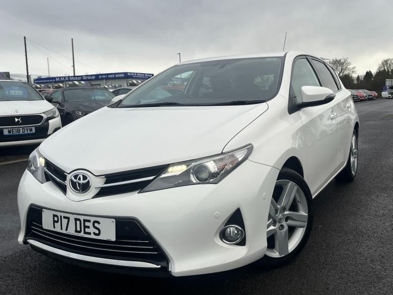 2014 Toyota Auris 1.4 D-4D Excel 5dr [Nav] HATCHBACK Diesel Manual