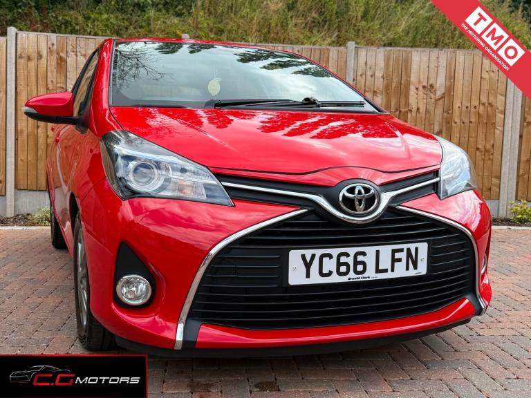 TOYOTA YARIS 1.3 Dual VVT-i Icon Red Manual Petrol 2016