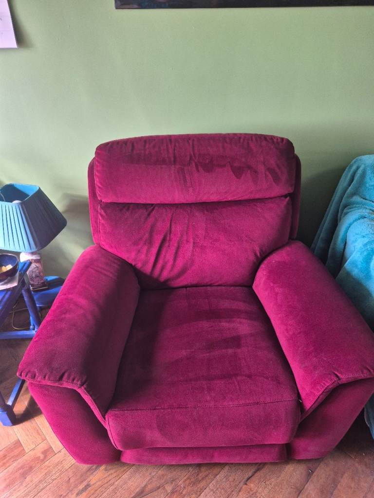 DFS electric recling chair