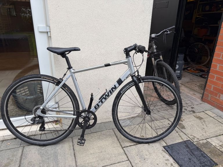 B'TWIN Triban 100 Hybrid Bike – Small Frank’s Good Condition