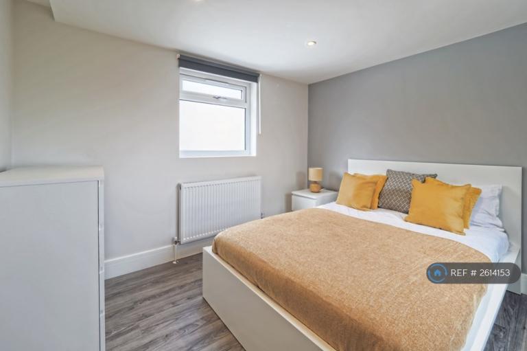 1 bedroom in St. Johns Road, Watford, WD17 (#2614153)