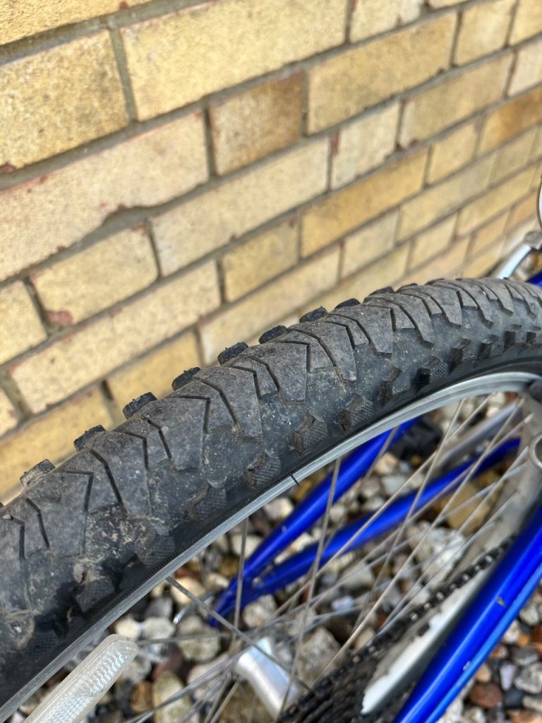 Trek Navigator 300 LADIES/GIRLS Mountain Bike *FULLY SERVICED* Small size 26"