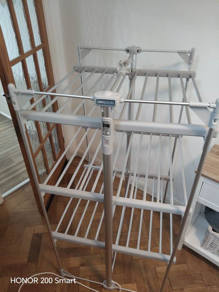 Deluxe heated clothes airer