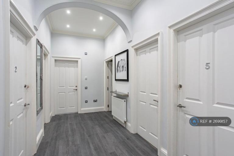 5 bedroom flat in Clerk Street, Edinburgh, EH8 (5 bed) (#2699157)