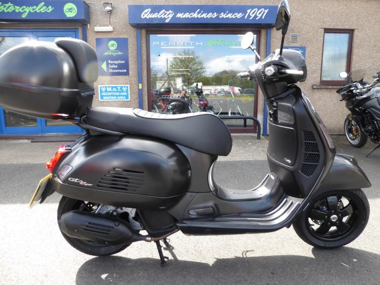 Piaggio Vespa GTS 125 Super Notte - 2019 - 1,734 Miles at Penrith Motorcycles 