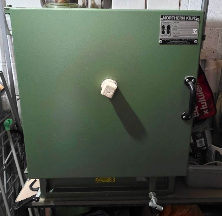 Northern Kilns Front-Loading Electric Kiln – 40L – 230V – ST301 Controller – Excellent Condition