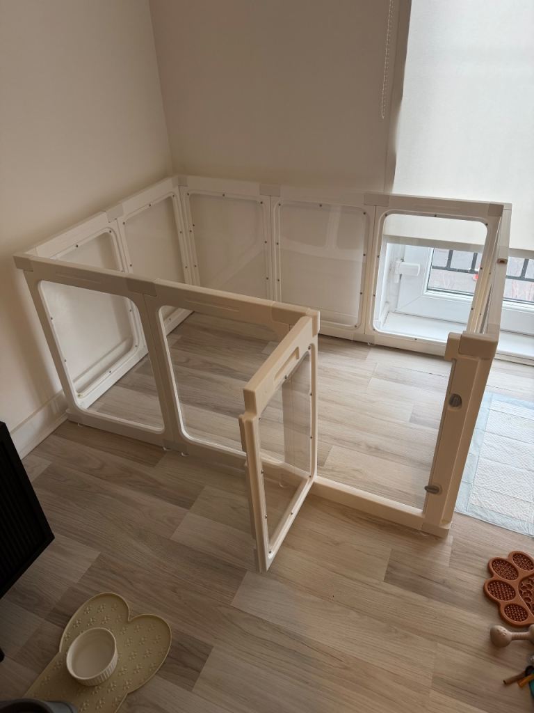 Acrylic dog playpen / crate