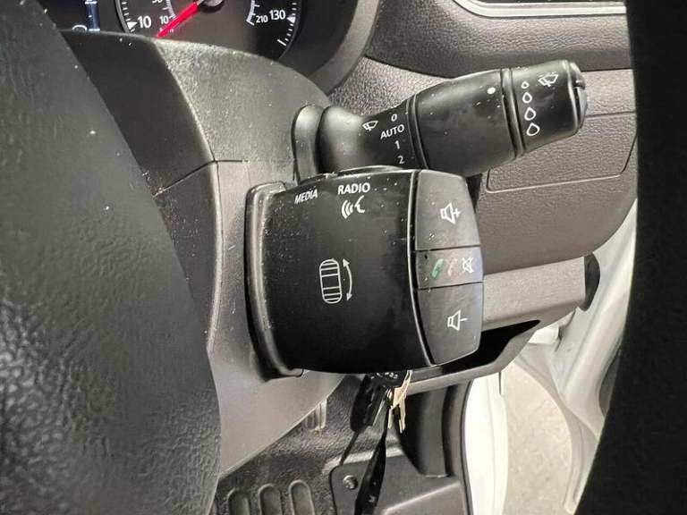  Nissan Interstar Interstar 2.3 dCi 35 Tekna L3 Euro 6 (s/s) 2dr Vehicle Transporter Diesel Manual