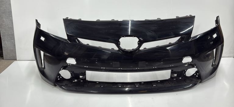 TOYOTA PRIUS FRONT BUMPER 2012 TO 2014 GENUINE 