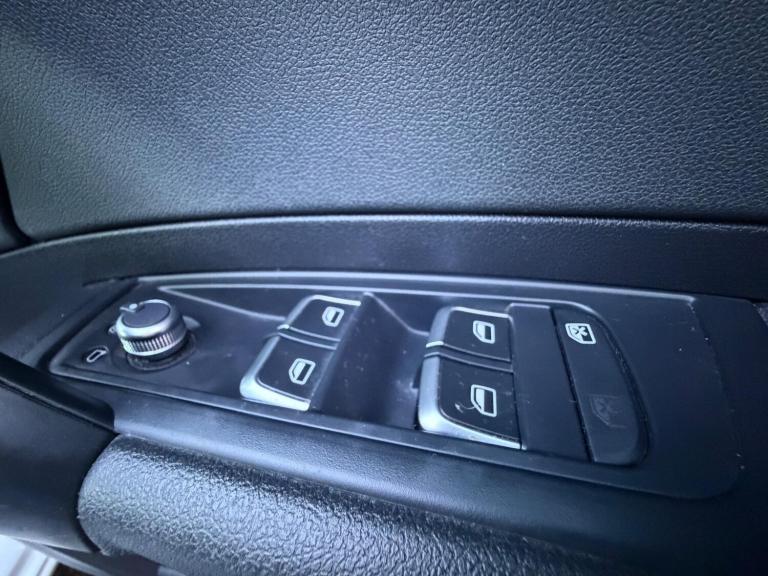 2017 Audi A1 1.0 TFSI Sport Sportback Euro 6 (s/s) 5dr HATCHBACK Petrol Manual