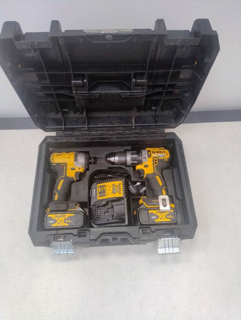 DeWalt 18V XR Cordless Drill and Impact Driver Set with Case