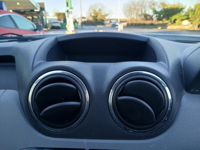 2013 Dacia Duster 1.5 dCi 110 Laureate 5dr 4X4 HATCHBACK Diesel Manual