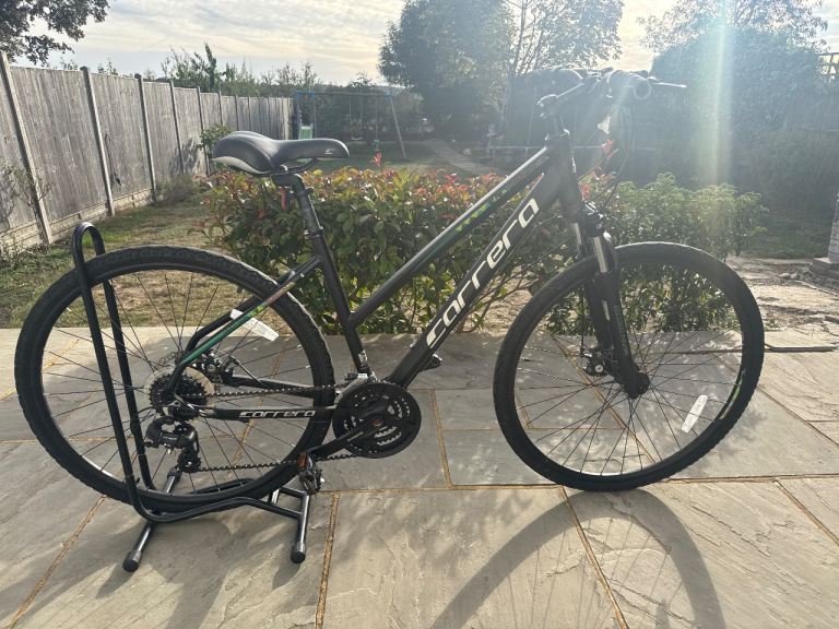 Carrera  Crossfire 2  hybrid Bike 