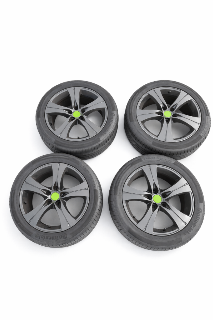 Set of 4 Alloy Wheels with Continental Tyres – 255/45 R18