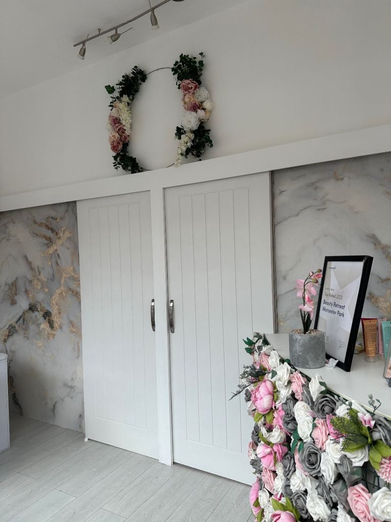 Treatment room available to rent