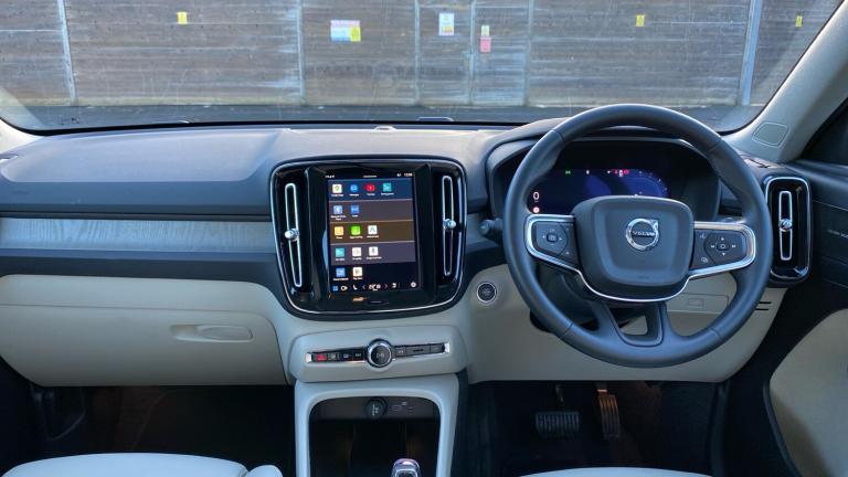 2025 Volvo XC40 2.0 B3P Ultra Dark 5dr Auto Petrol Estate Estate Petrol Automatic