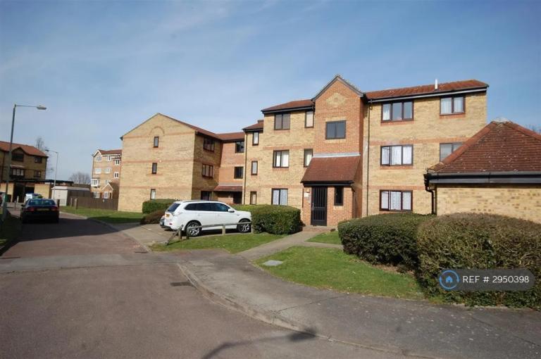 1 bedroom flat in Pioneer Way, Watford, WD18 (1 bed) (#2950398)