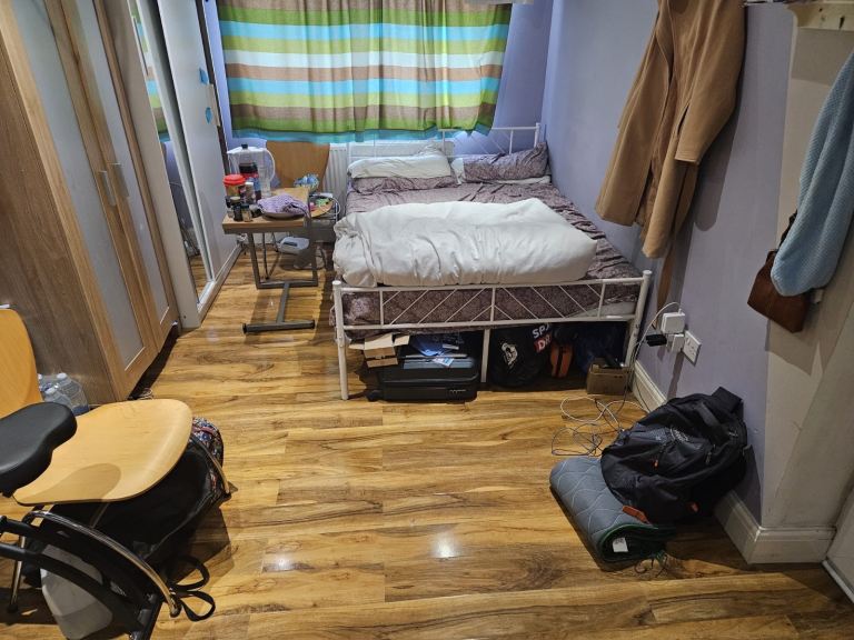 Studio to let