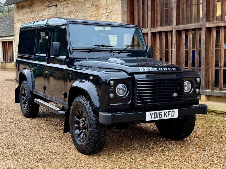 2016 Land Rover Defender XS Utility Wagon TDCi [2.2] PANEL VAN Diesel Manual