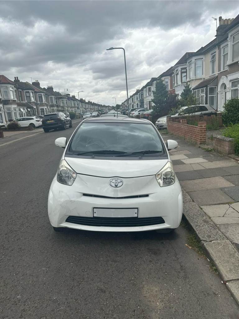 Toyota, IQ, Hatchback, 2009, Other, 998 (cc), 3 doors