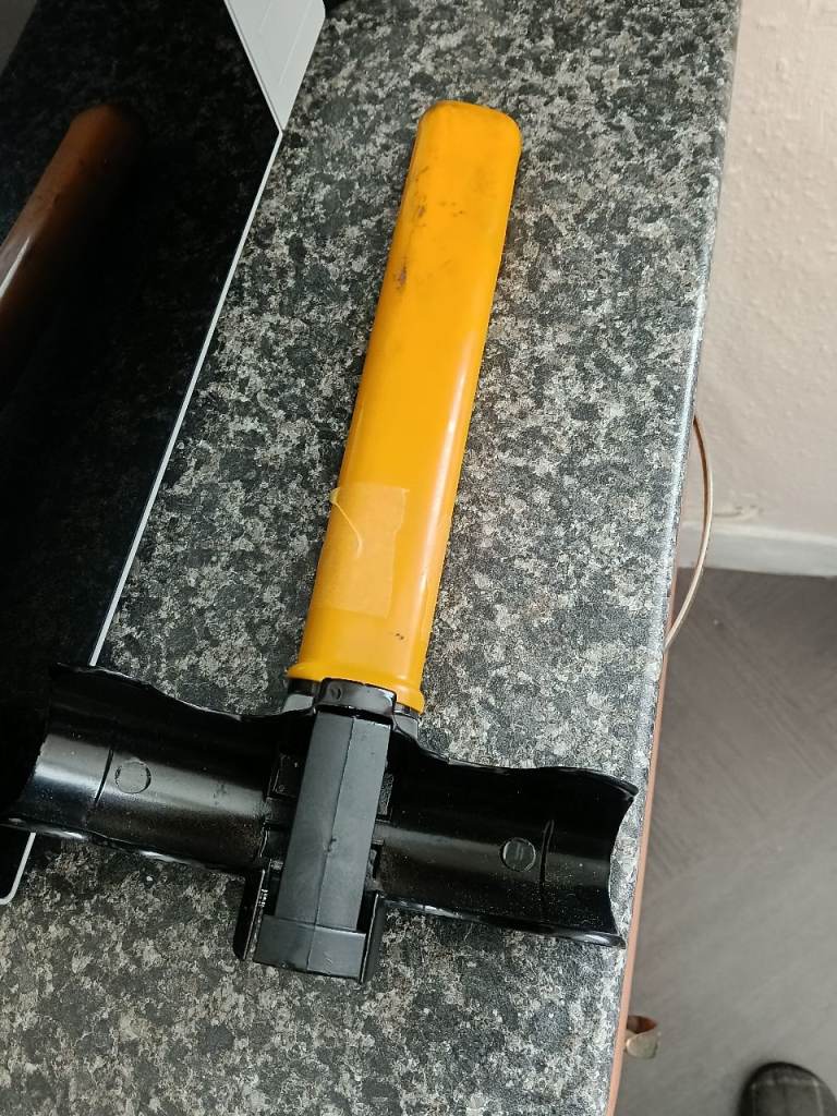 Car steering wheel lock 