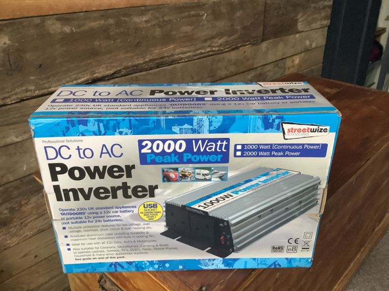 STREETWIZE POWER INVERTER, 1000W TO 2000W PEAK POWER 