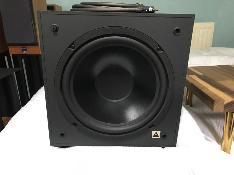 KEF KUBE-20B Active Subwoofer Speaker – Excellent Condition