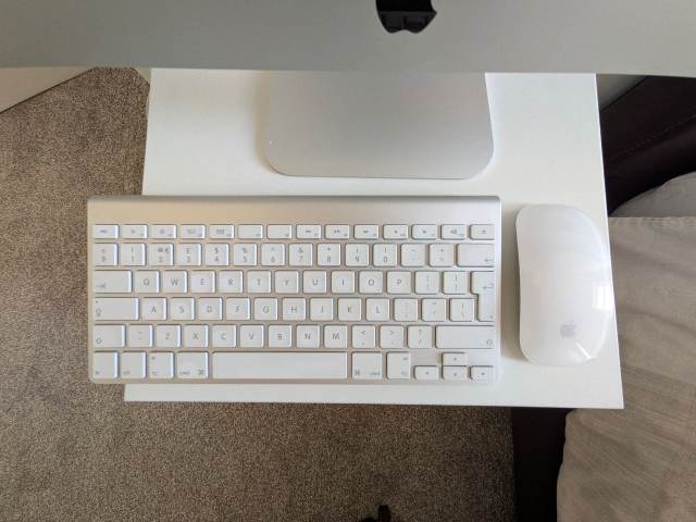 Apple iMac 21.5