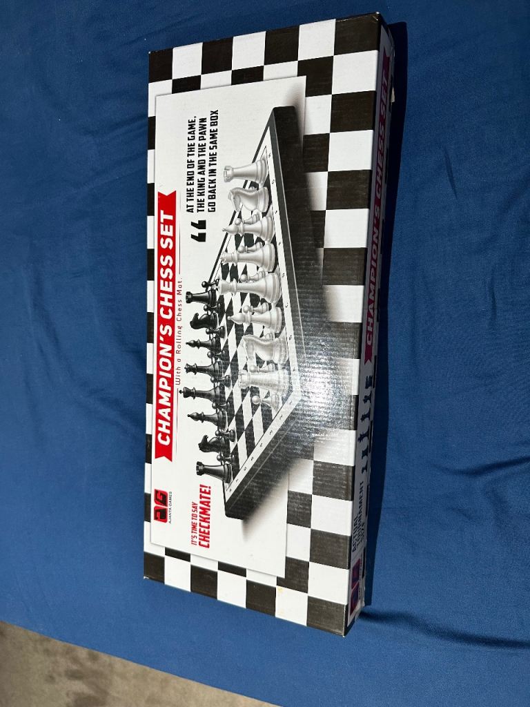 NEW Champion's Chess Set - Boxed Game