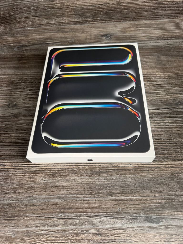 Apple iPad Pro 13inch M5 Wi-Fi 256GB – Brand New, Sealed Box