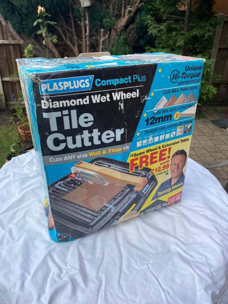 Plasplugs Compact Plus Diamond Wet Wheel Tile Cutter - used