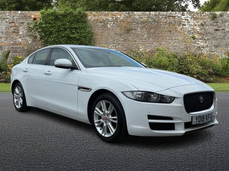 2018 Jaguar XE 2.0d Prestige Saloon 4dr Diesel Auto Euro 6 (s/s) (180 ps) Saloon Diesel Automatic