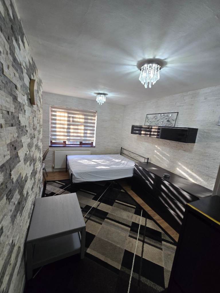 Duoble room for rent